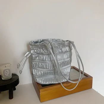 Серебристые плиссированные сумки на шнурке через плечо Женские дизайнерские маленькие сумочки из мягкой искусственной кожи, женская повседневная сумочка подмышками.