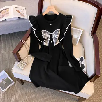 2023 Новое черное короткое платье в женском стиле, трикотажная юбка с круглым вырезом и рюшами по краю, весна и осень